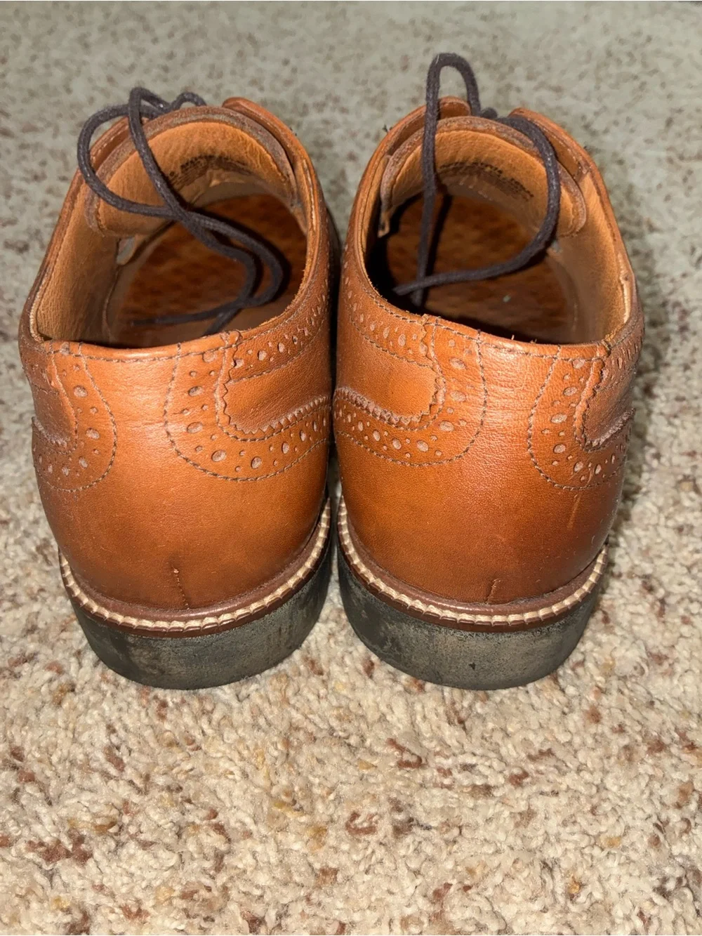 Men's Tan Leather Cap-Toe Brogues - Classic Dress Shoes